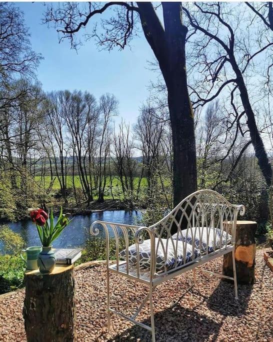 Cabalva Mill Cottage - Very Private And With Views Over The River Wye Clifford Bagian luar foto