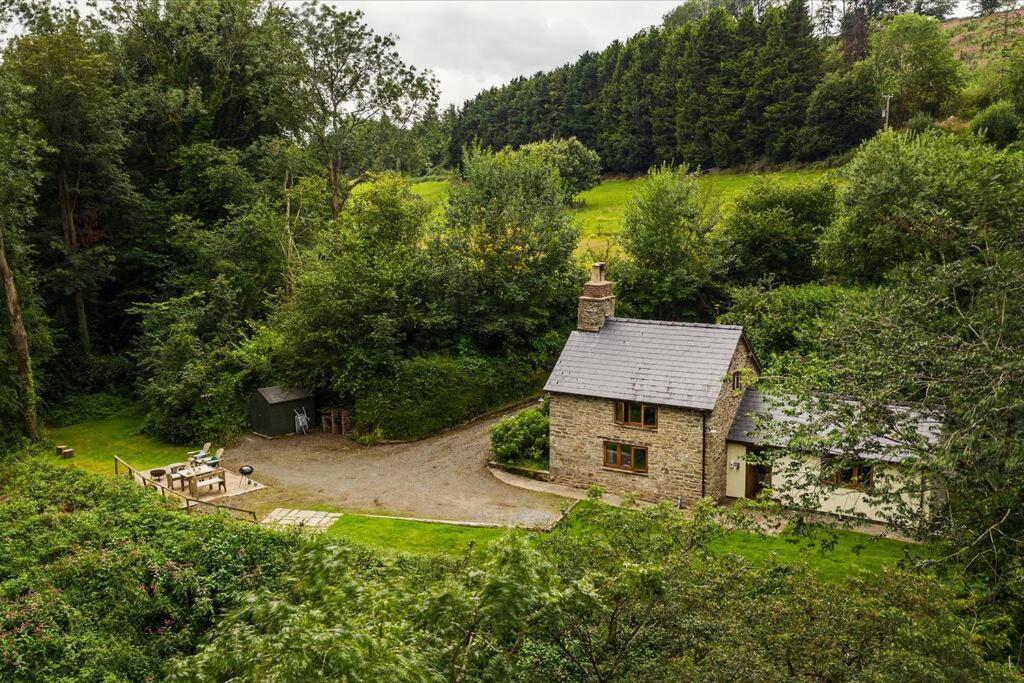 Cabalva Mill Cottage - Very Private And With Views Over The River Wye Clifford Bagian luar foto